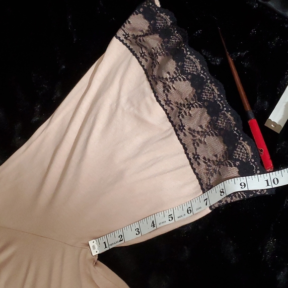 FOREVER 21 Creamy Peach Asymmetrical Stretchy Tunic Dress w/Blk Lace-EUC-Sz SP - Picture 16 of 17